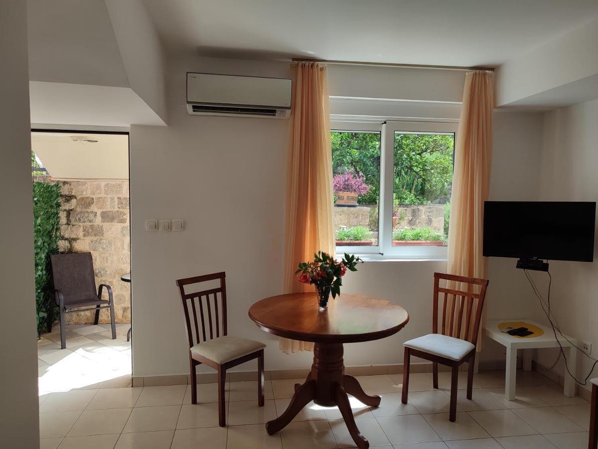 Studio Apartman Radimir Kotor Exterior foto